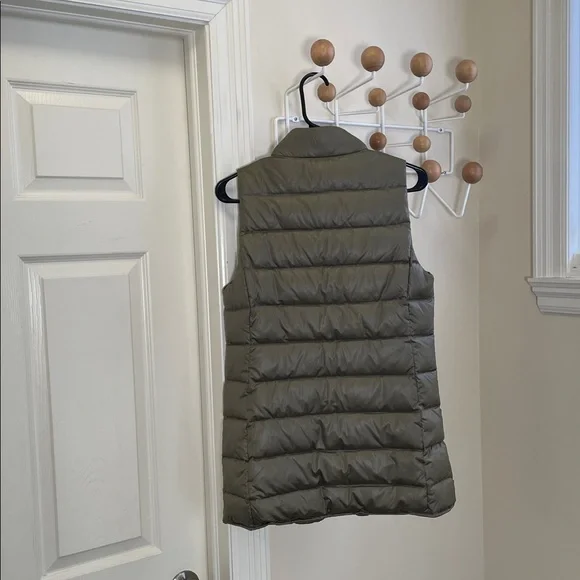 Roots - Duck Down Filled Puffer Outdoor Vest - Green - XS - Picture 4 of 10